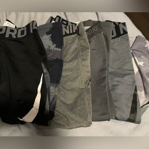 **SOLD**Boys Nike leggings (4) bundle.  Size Large.
